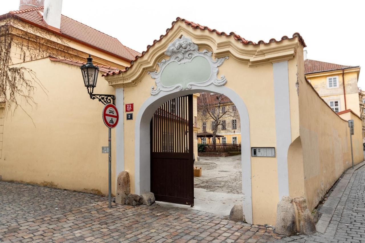 Classy Apartments Charles Bridge 布拉格 外观 照片